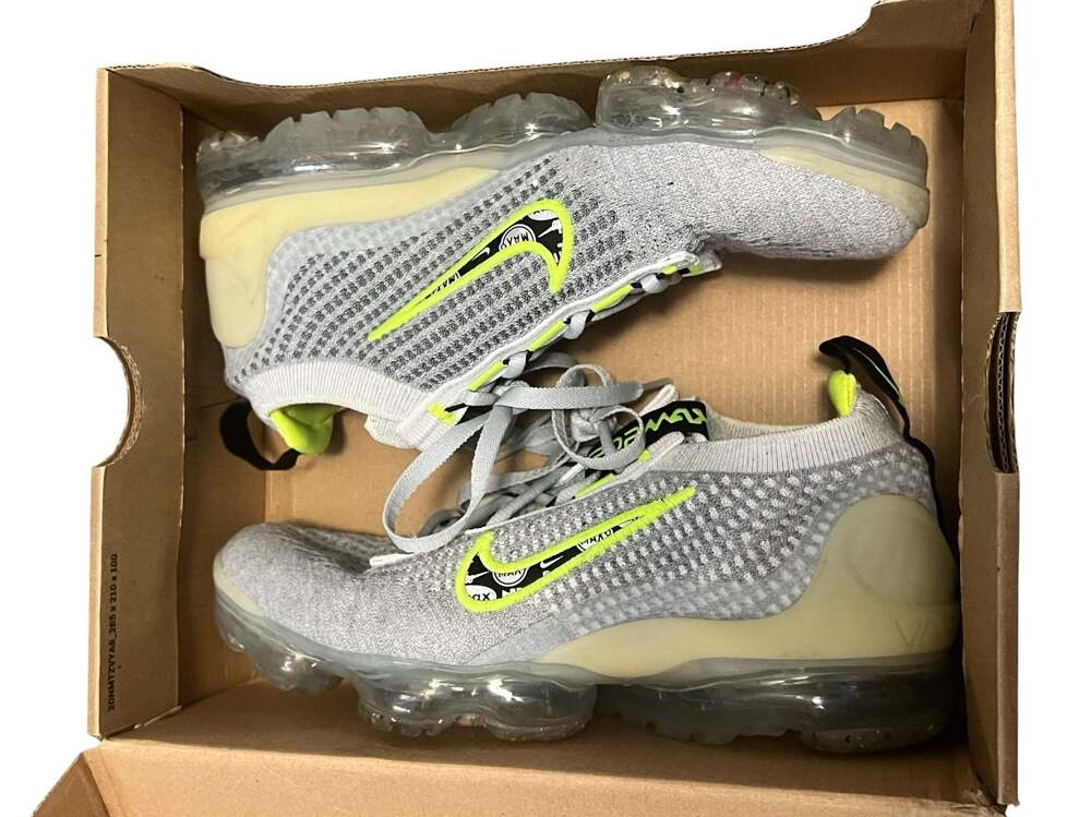 Nike Air VaporMax 2020 Flyknit GS 'Wolf Grey Volt' Running Shoes